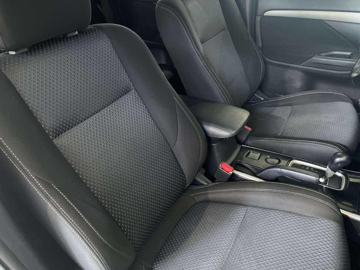 Купить Mitsubishi Outlander, 2018, 126 982 км.. Фото: #16