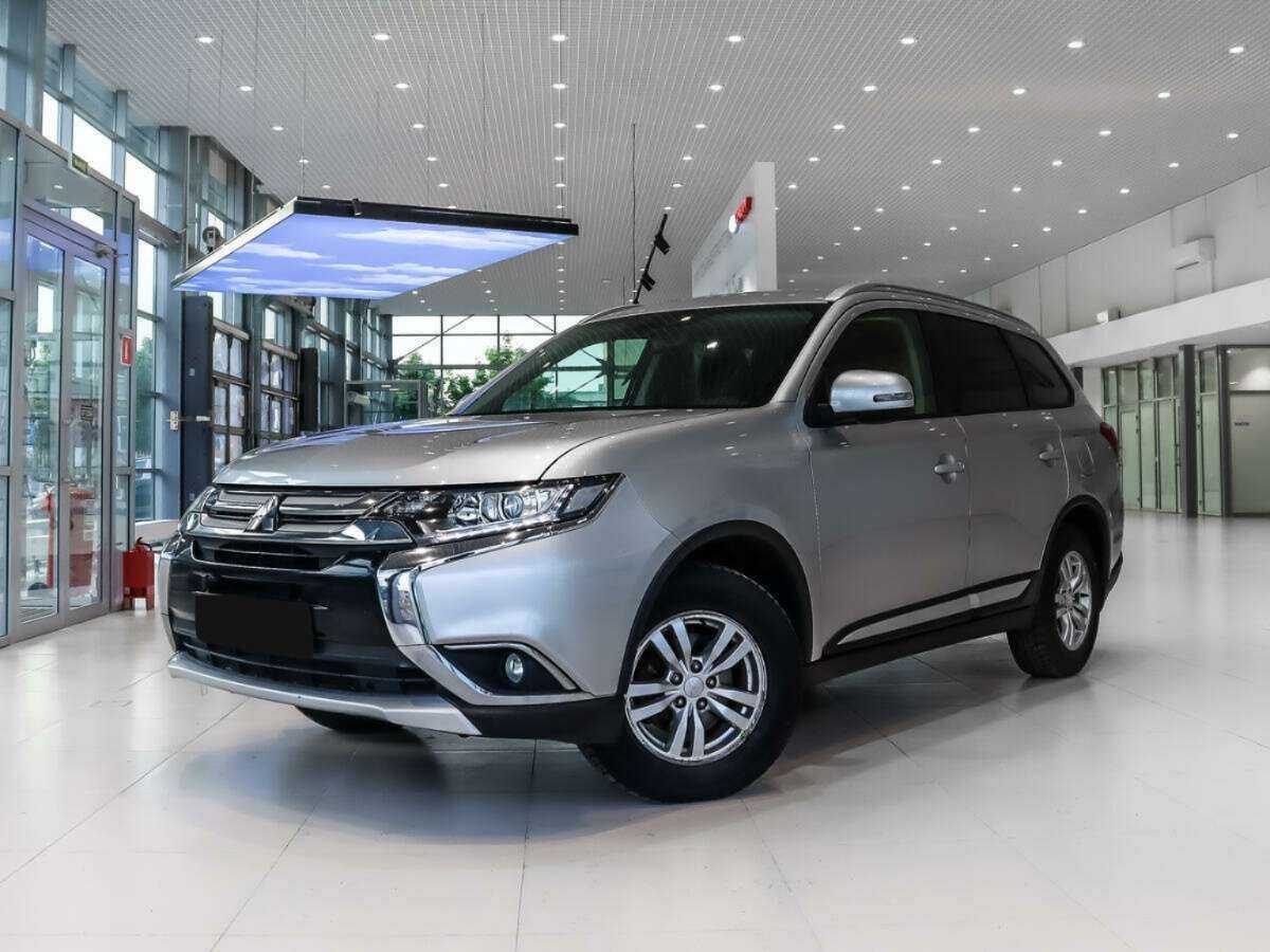 Купить Mitsubishi Outlander, 2016, 129 264 км.. Посмотреть фото
