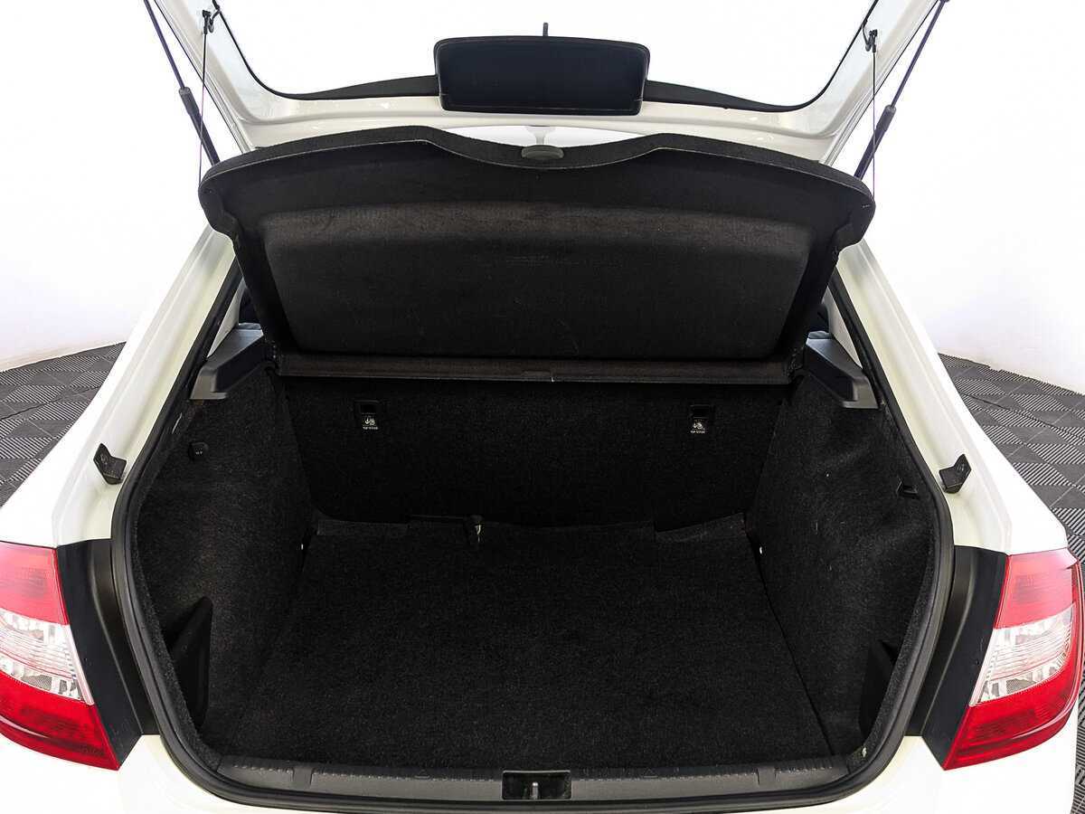 Купить Skoda Rapid, 2017, 162 657 км.. Фото: #9