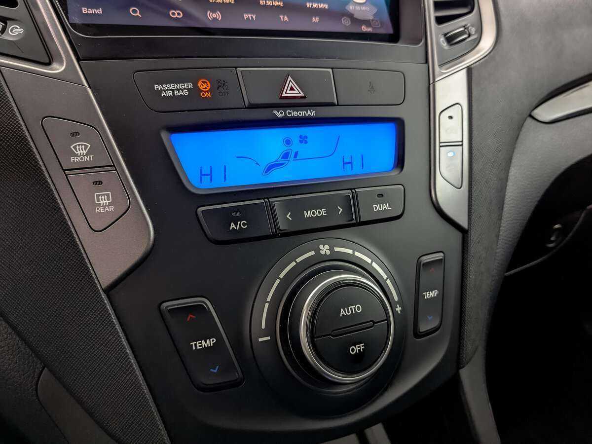 Купить Hyundai Santa Fe, 2013, 58 928 км.. Фото: #16