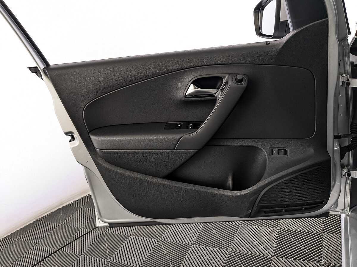 Купить Volkswagen Polo, 2015, 117 041 км.. Фото: #18