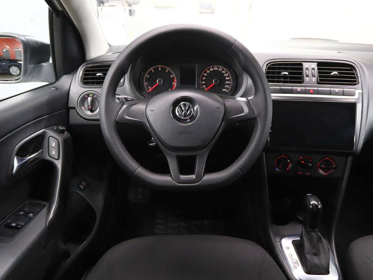 Купить Volkswagen Polo, 2017, 154 000 км.. Фото: #10