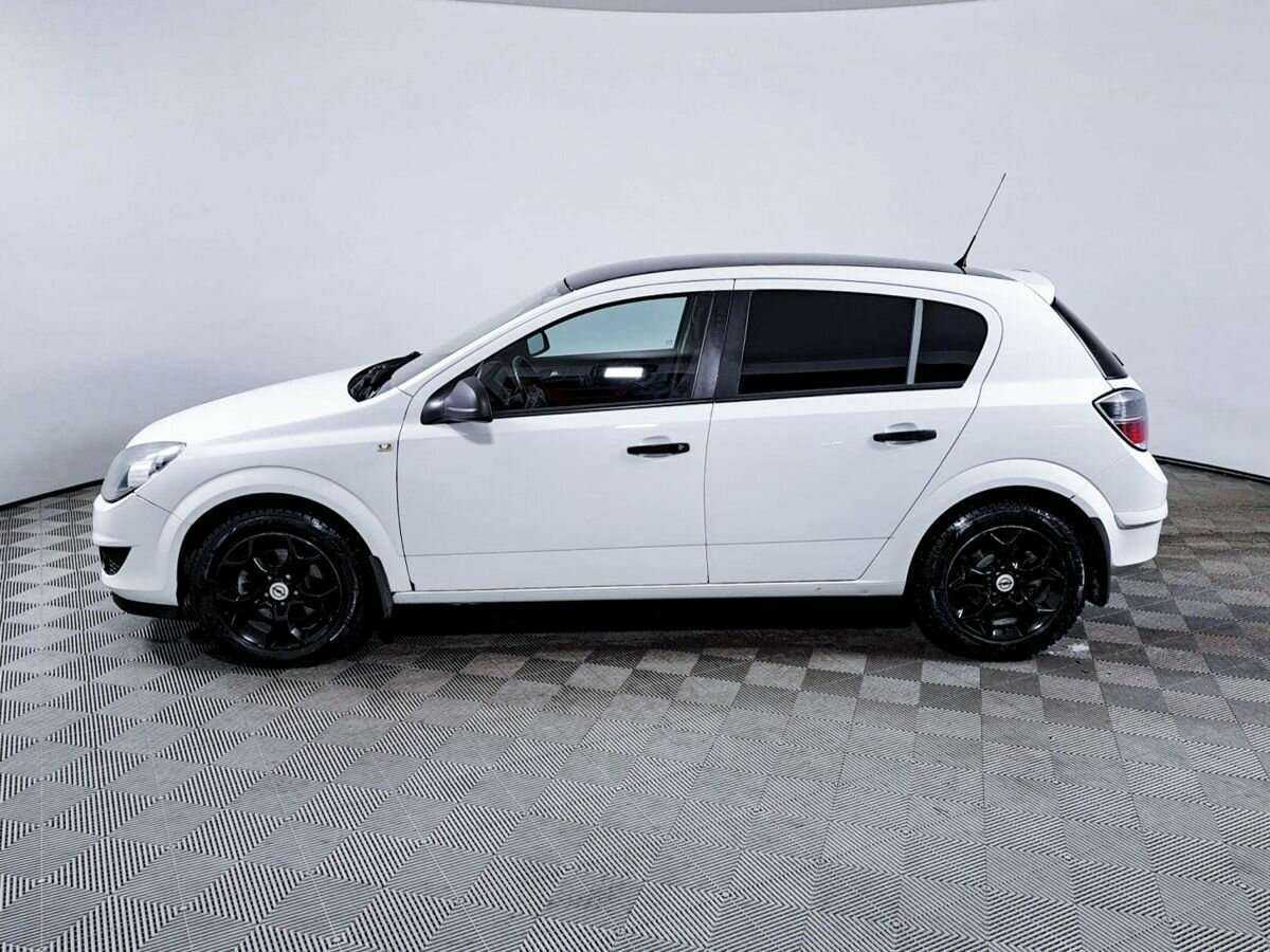 Купить Opel Astra, 2012, 210 557 км.. Фото: #7