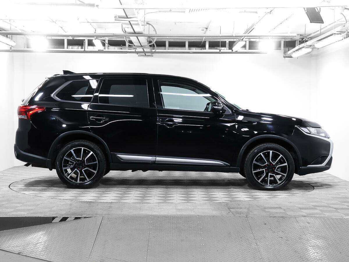 Купить Mitsubishi Outlander, 2018, 123 158 км.. Фото: #3