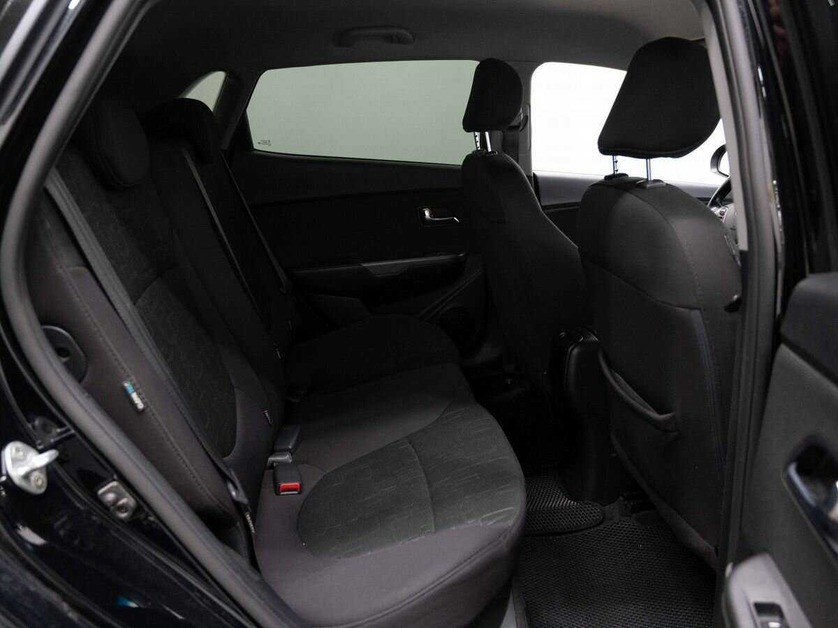 Купить Kia Rio, 2015, 136 431 км.. Фото: #9