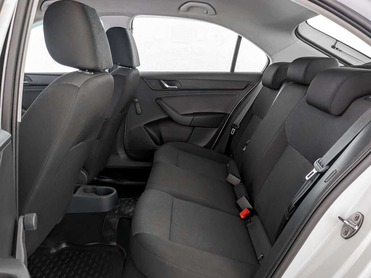 Купить Skoda Rapid, 2017, 108 276 км.. Фото: #10