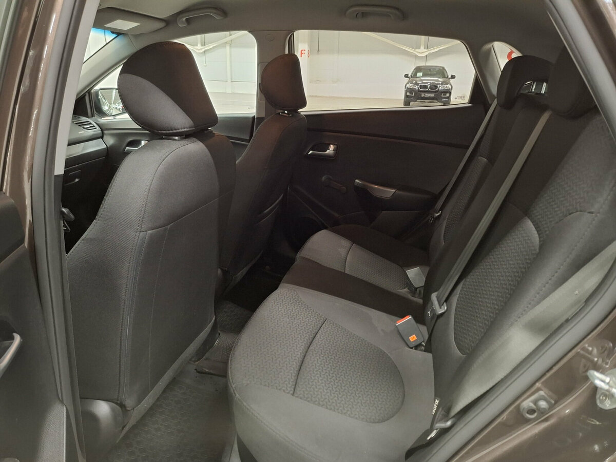 Купить Kia Rio, 2017, 111 340 км.. Фото: #11