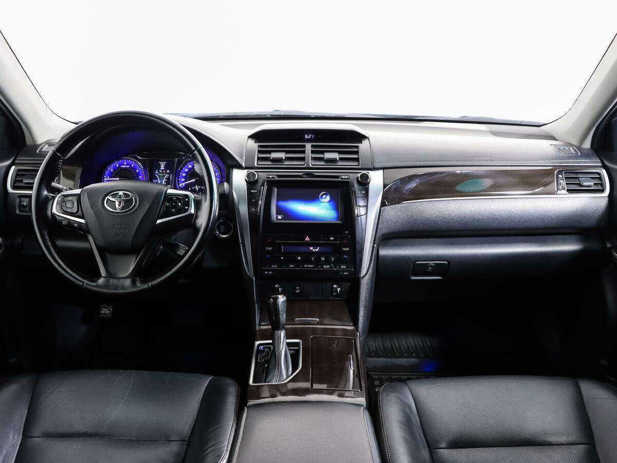 Купить Toyota Camry, 2017, 176 436 км.. Фото: #9