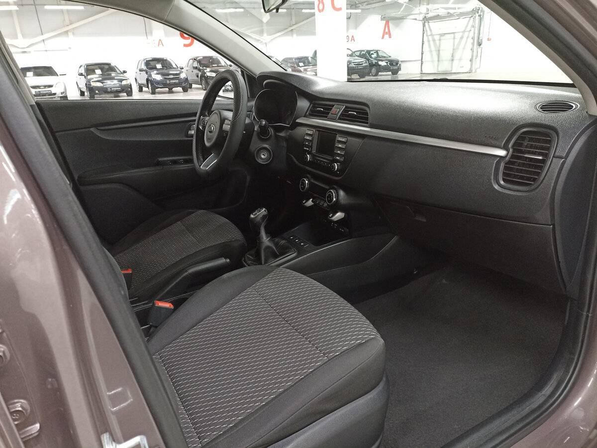 Купить Kia Rio, 2018, 146 477 км.. Фото: #10