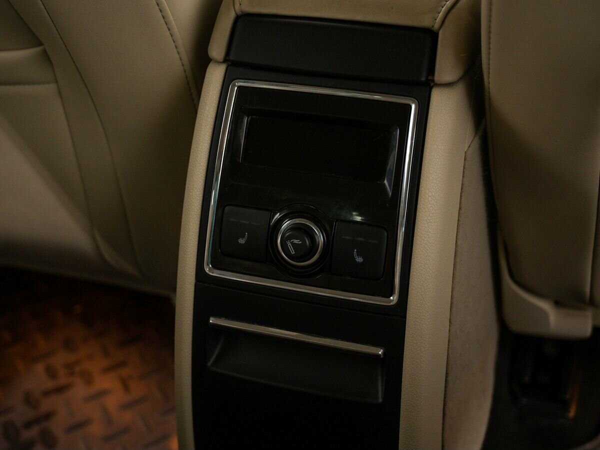 Купить Skoda Superb, 2012, 288 337 км.. Фото: #9