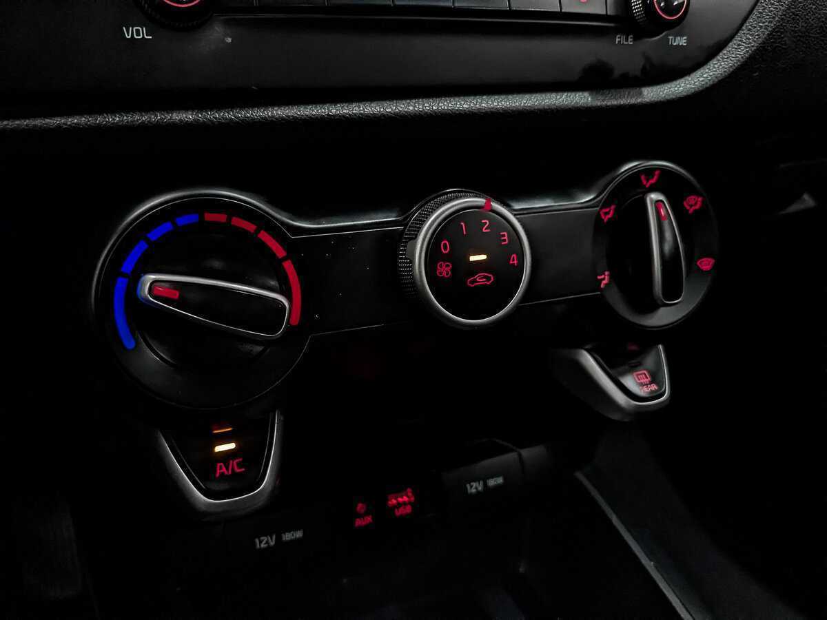 Купить Kia Rio, 2020, 179 758 км.. Фото: #20