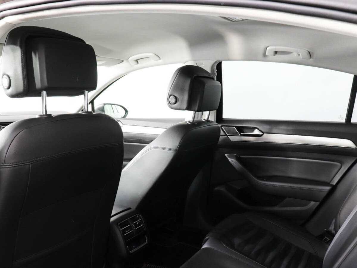 Купить Volkswagen Passat, 2015, 177 045 км.. Фото: #9