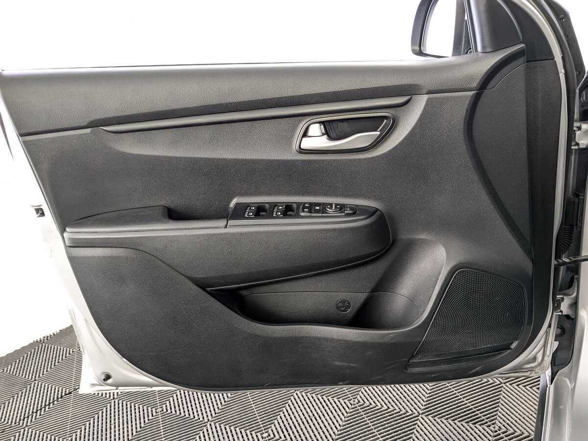 Купить Kia Rio, 2020, 188 567 км.. Фото: #17