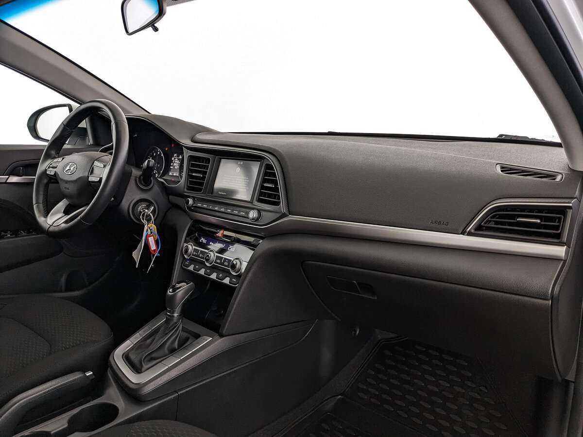 Купить Hyundai Elantra, 2020, 68 111 км.. Фото: #12