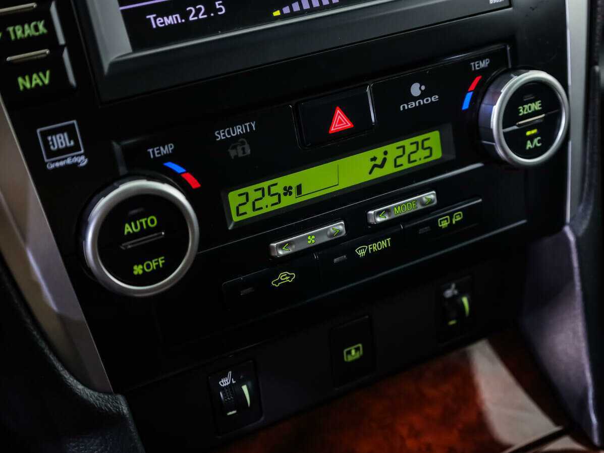 Купить Toyota Camry, 2013, 276 551 км.. Фото: #13