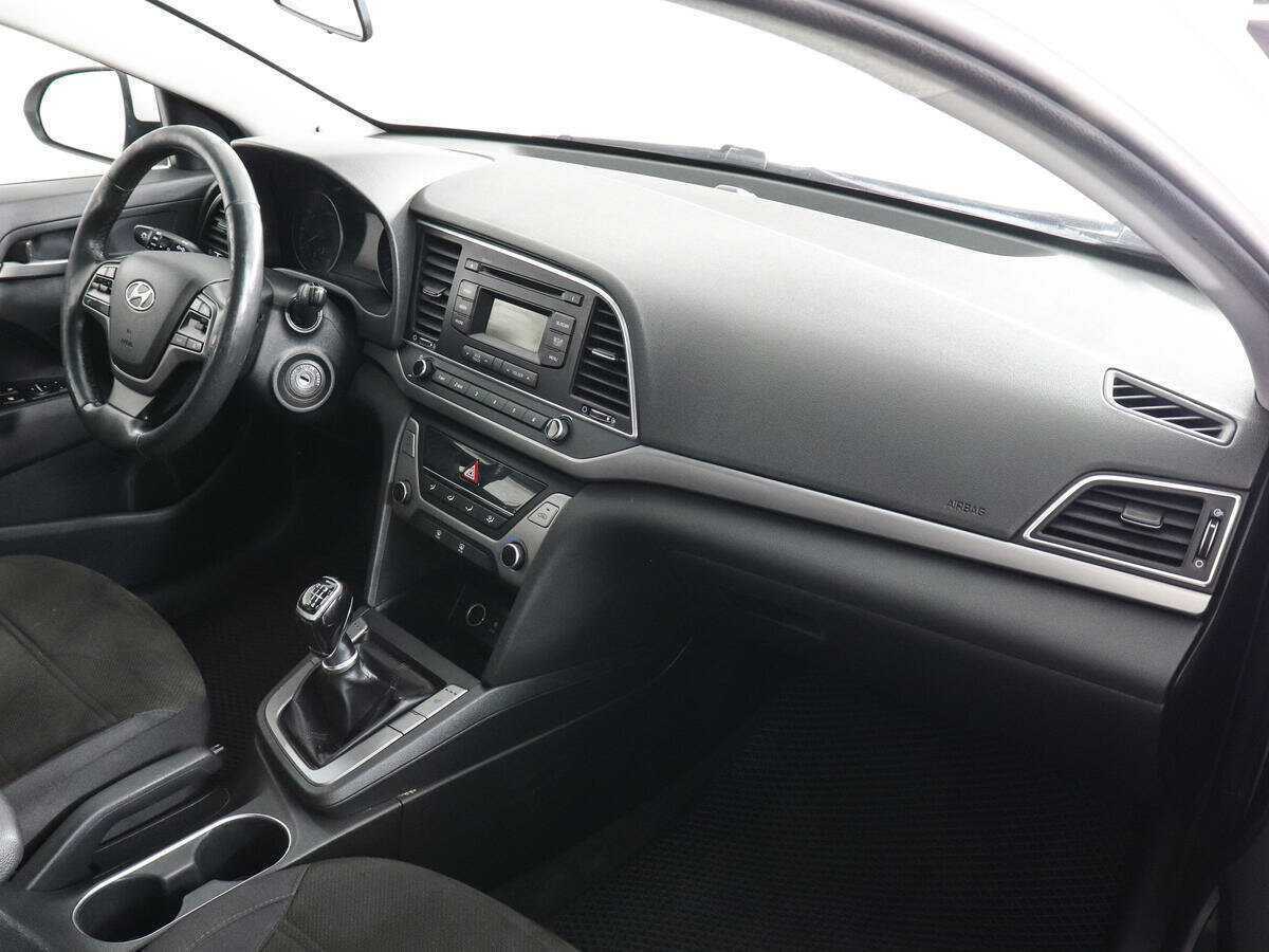 Купить Hyundai Elantra, 2018, 259 303 км.. Фото: #4