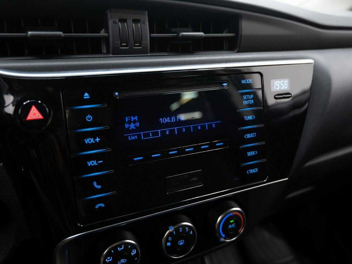 Купить Toyota Corolla, 2017, 70 077 км.. Фото: #17