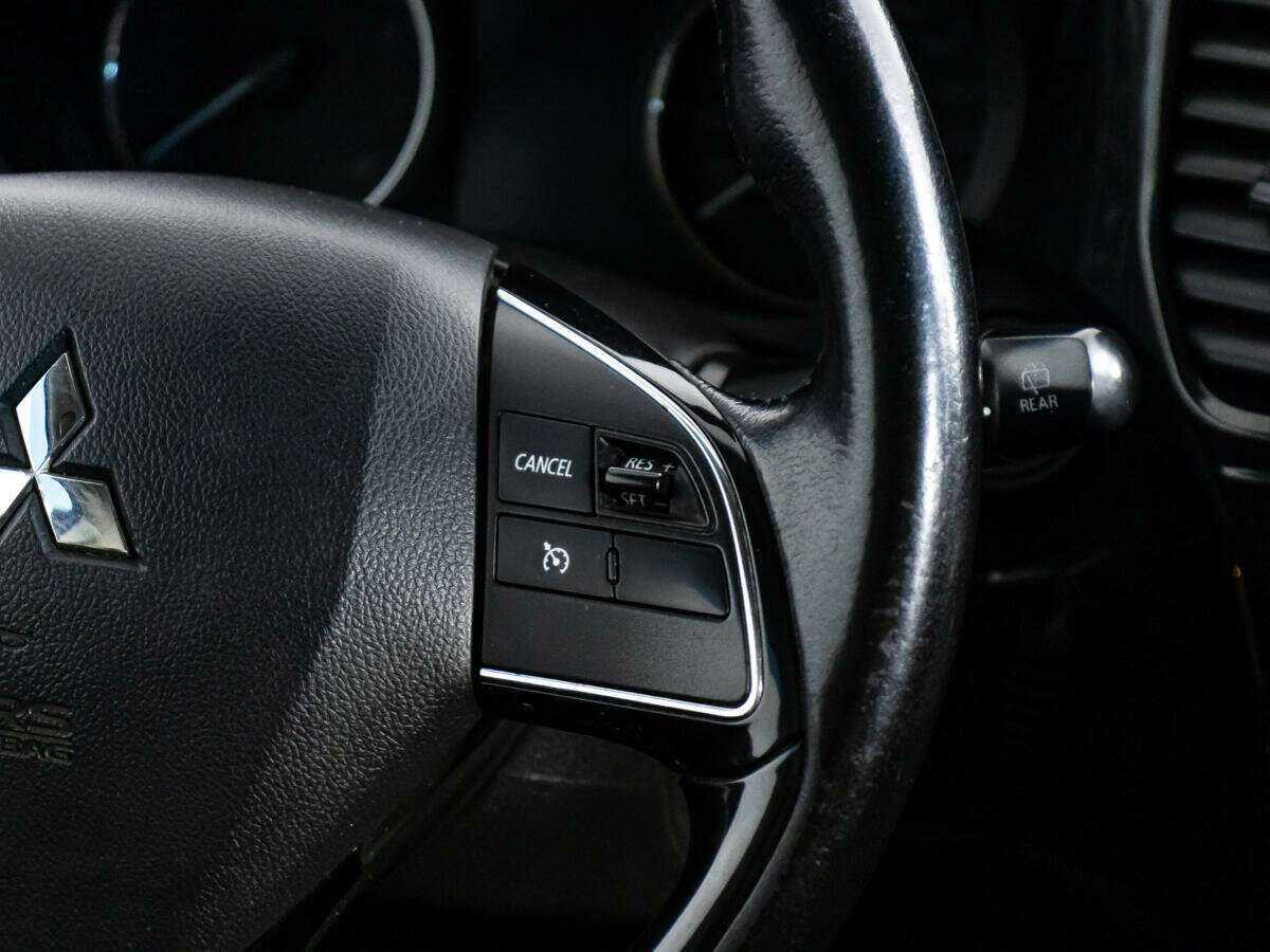 Купить Mitsubishi Outlander, 2016, 230 432 км.. Фото: #18