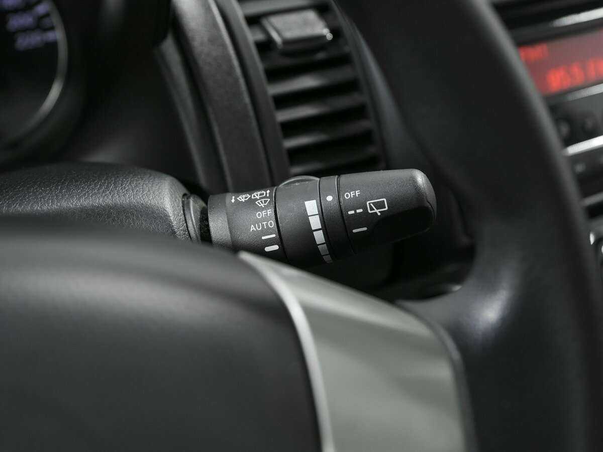 Купить Nissan Note, 2013, 190 000 км.. Фото: #9