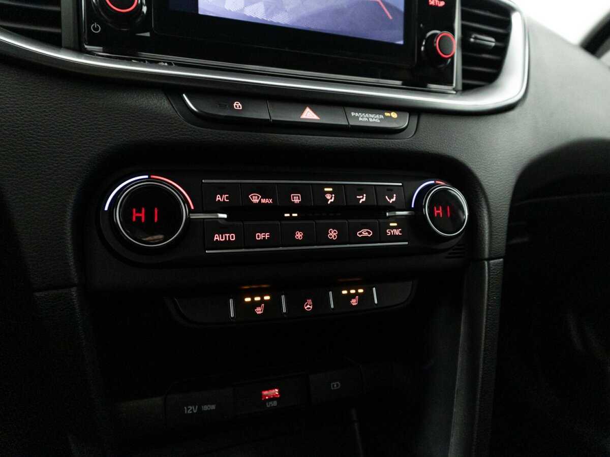 Купить Kia Ceed, 2021, 105 543 км.. Фото: #20