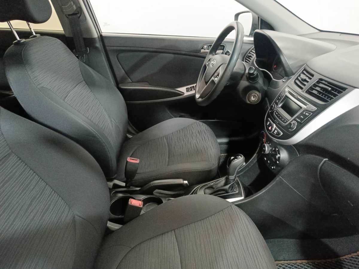 Купить Hyundai Solaris, 2016, 71 506 км.. Фото: #9