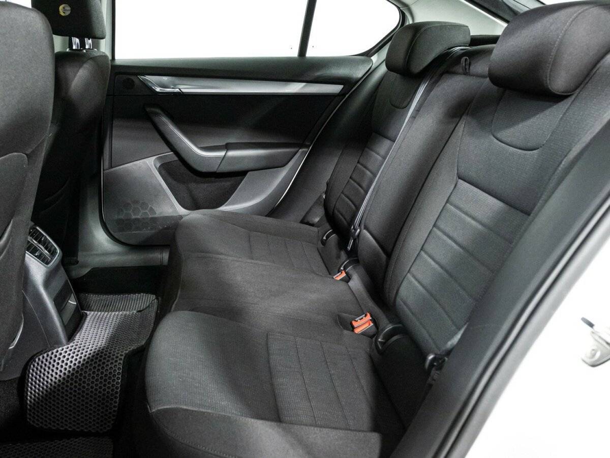 Купить Skoda Octavia, 2016, 176 944 км.. Фото: #9