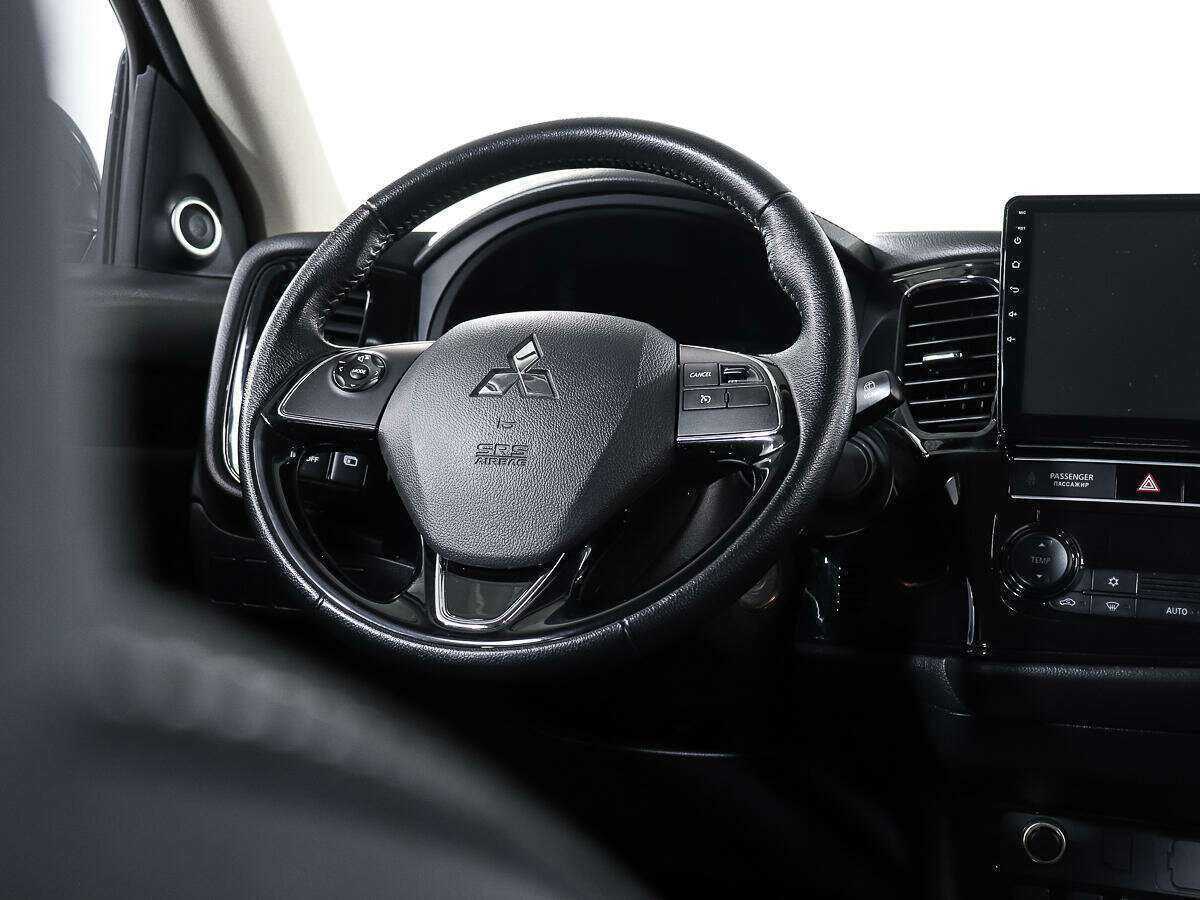 Купить Mitsubishi Outlander, 2018, 123 158 км.. Фото: #13