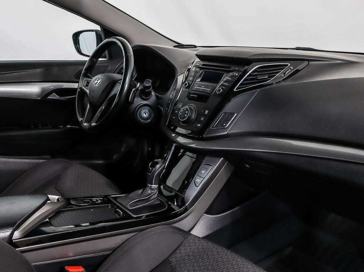 Купить Hyundai i40, 2015, 128 957 км.. Фото: #10