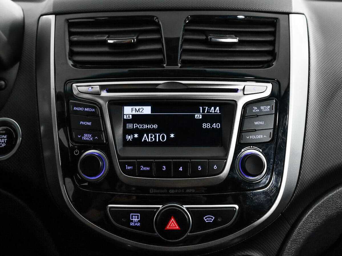 Купить Hyundai Solaris, 2015, 125 082 км.. Фото: #13