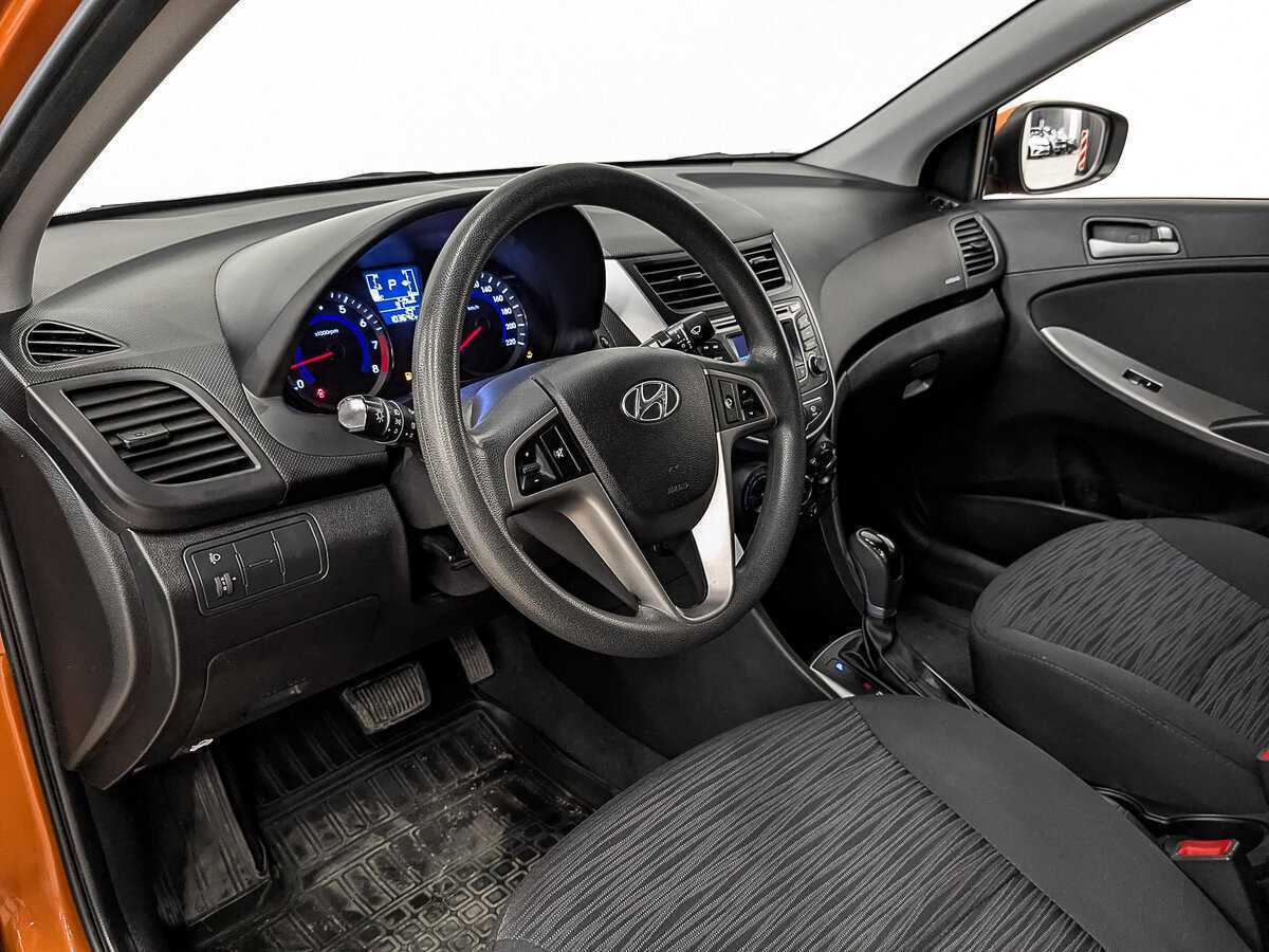 Купить Hyundai Solaris, 2015, 103 640 км.. Фото: #12