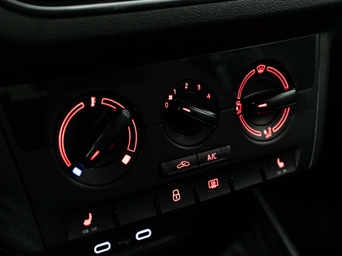 Купить Volkswagen Polo, 2021, 118 986 км.. Фото: #14