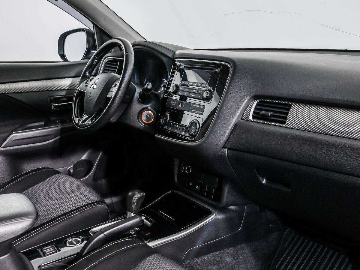 Купить Mitsubishi Outlander, 2018, 202 715 км.. Фото: #9