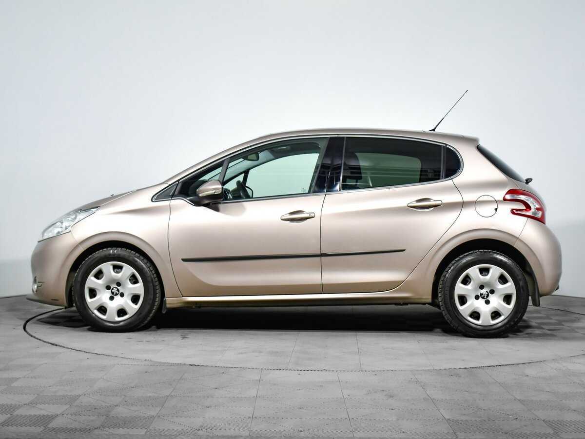 Купить Peugeot 208, 2014, 68 000 км.. Фото: #7