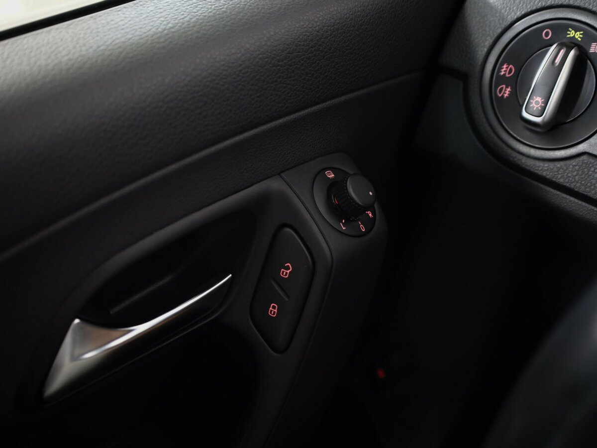 Купить Volkswagen Polo, 2015, 77 488 км.. Фото: #14