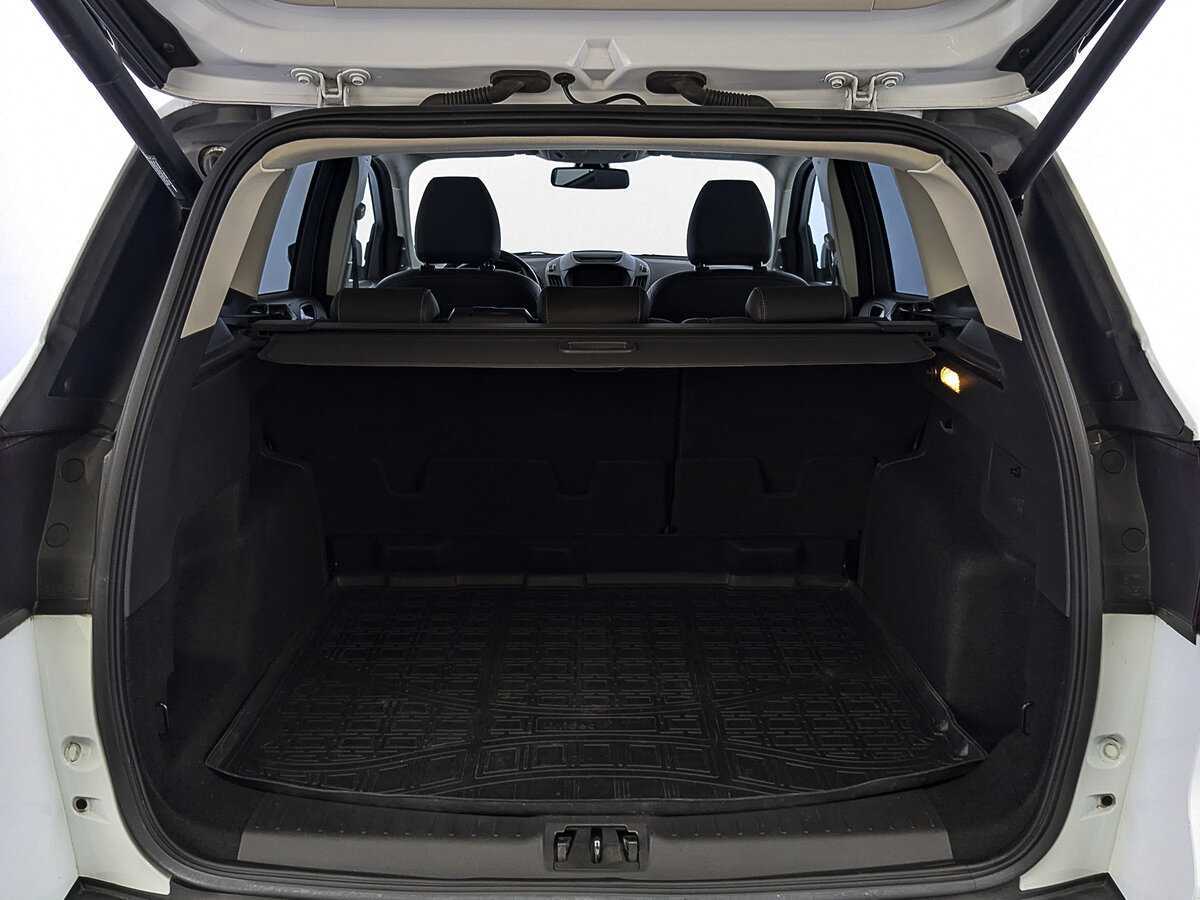 Купить Ford Kuga, 2018, 58 436 км.. Фото: #9