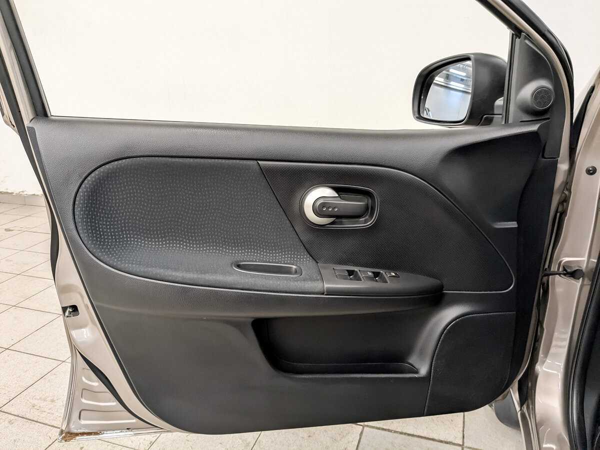 Купить Nissan Note, 2013, 113 484 км.. Фото: #18