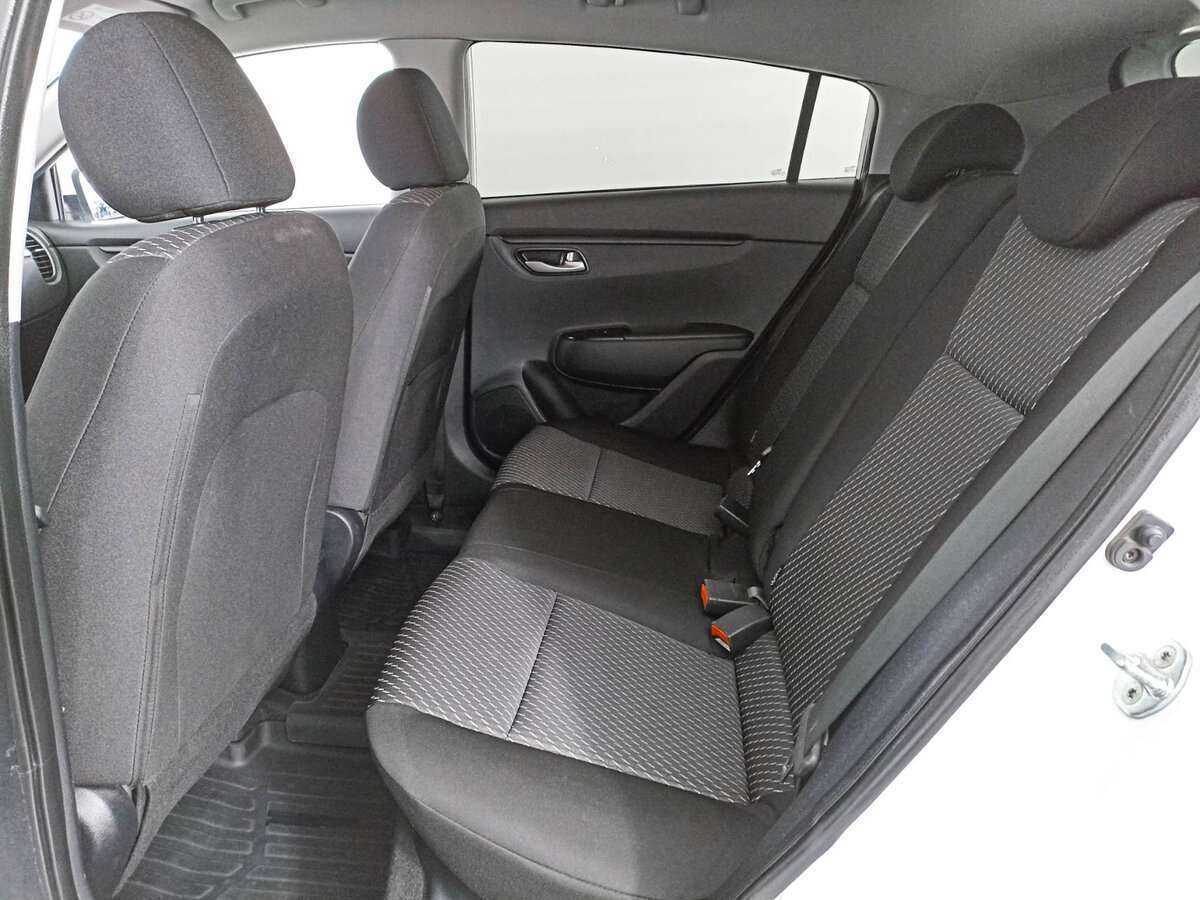 Купить Kia Rio, 2018, 85 793 км.. Фото: #9