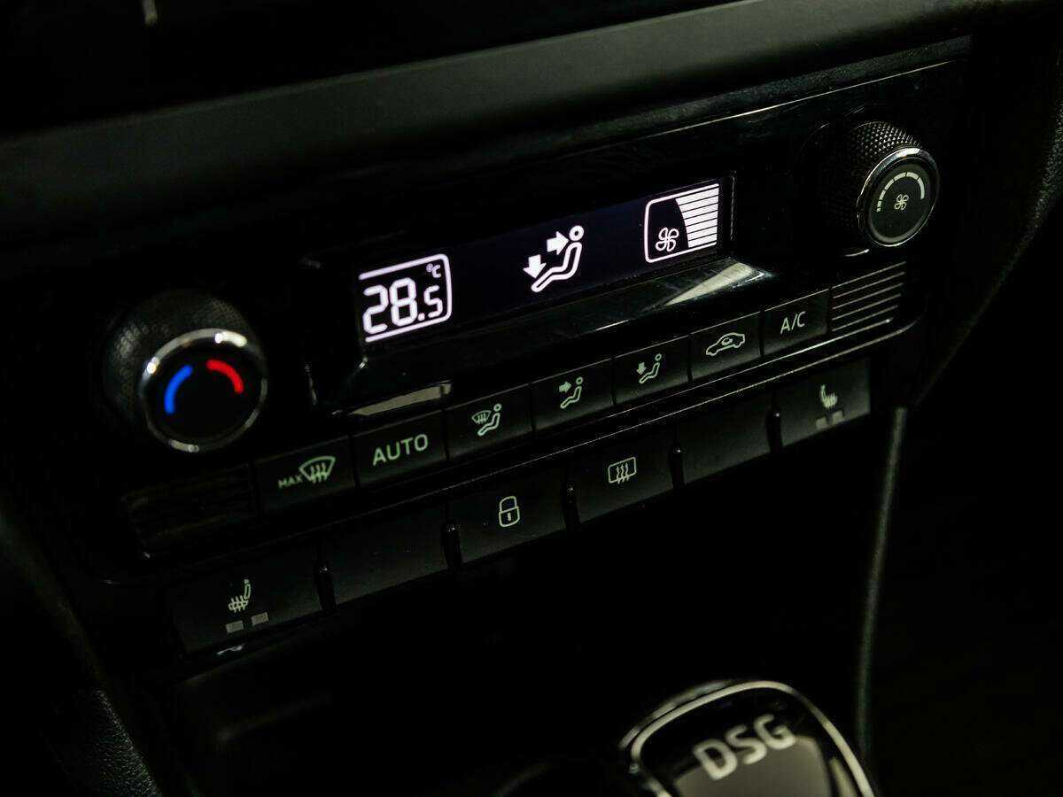 Купить Skoda Rapid, 2017, 189 436 км.. Фото: #17