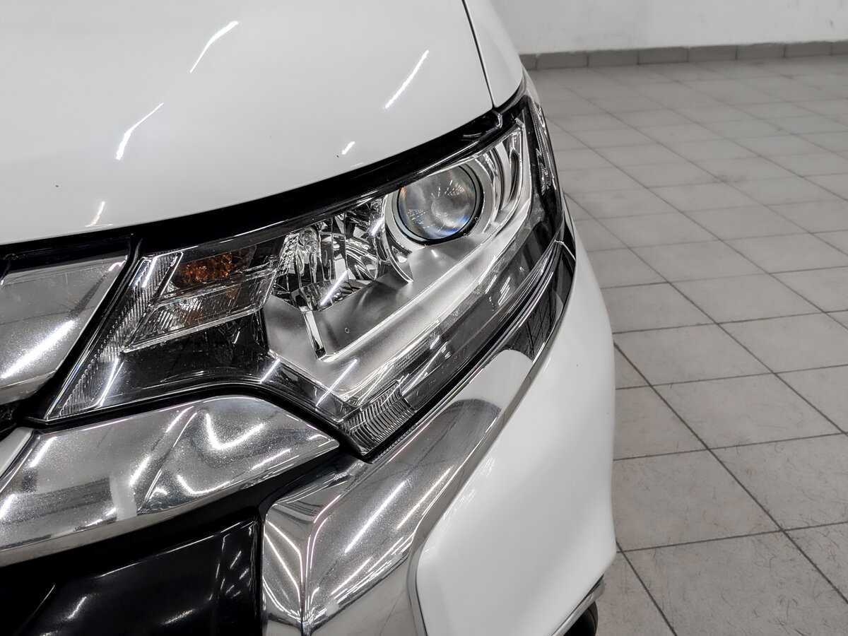 Купить Mitsubishi Outlander, 2015, 176 821 км.. Фото: #16