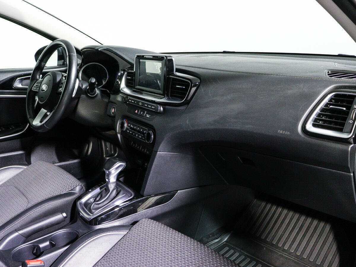 Купить Kia Ceed, 2019, 128 646 км.. Фото: #6