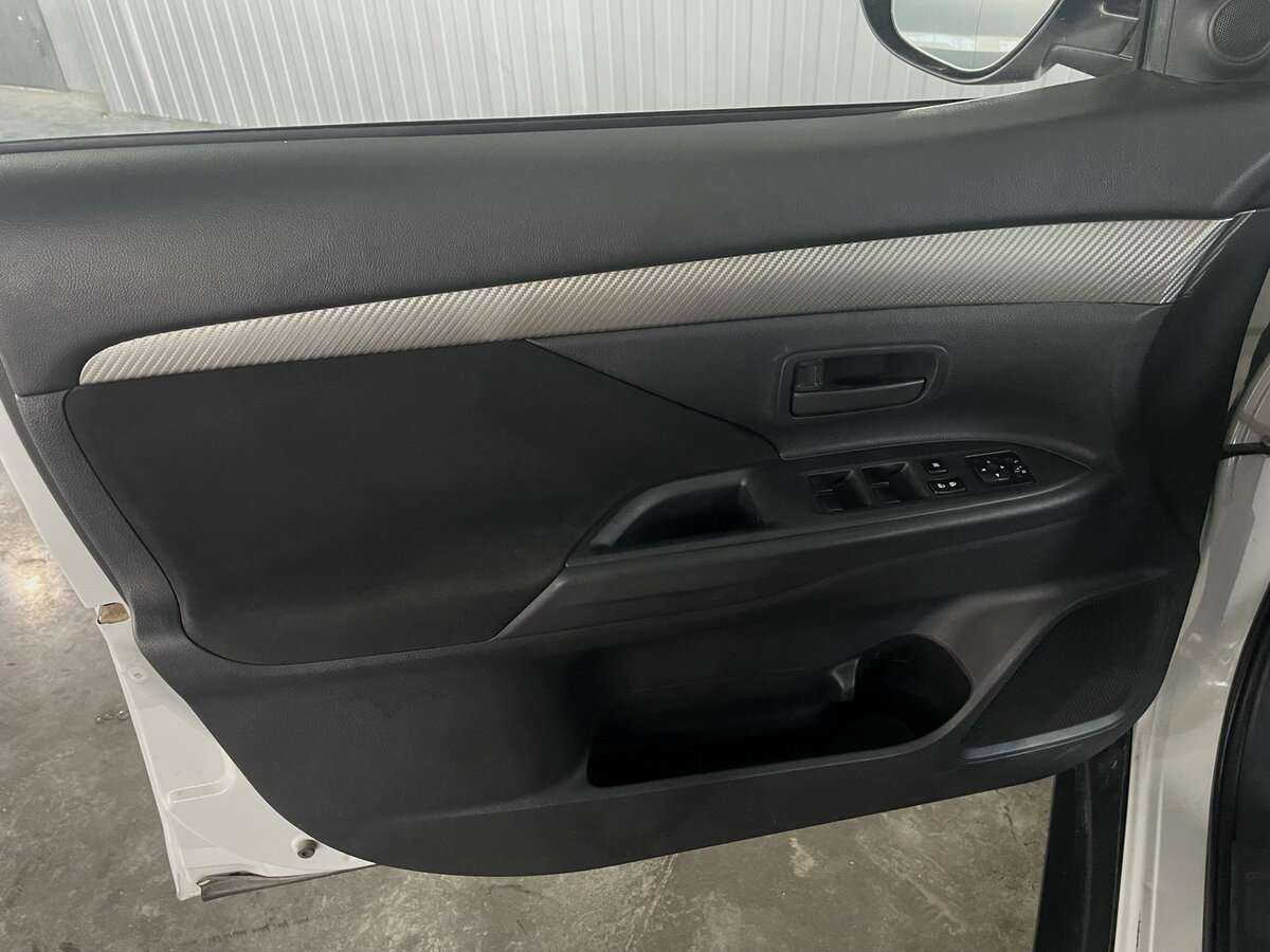 Купить Mitsubishi Outlander, 2013, 193 026 км.. Фото: #16