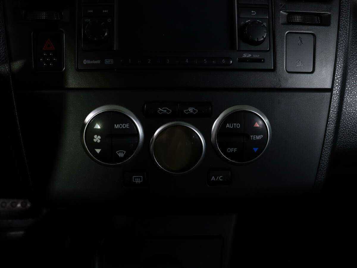 Купить Nissan Tiida, 2012, 70 000 км.. Фото: #19