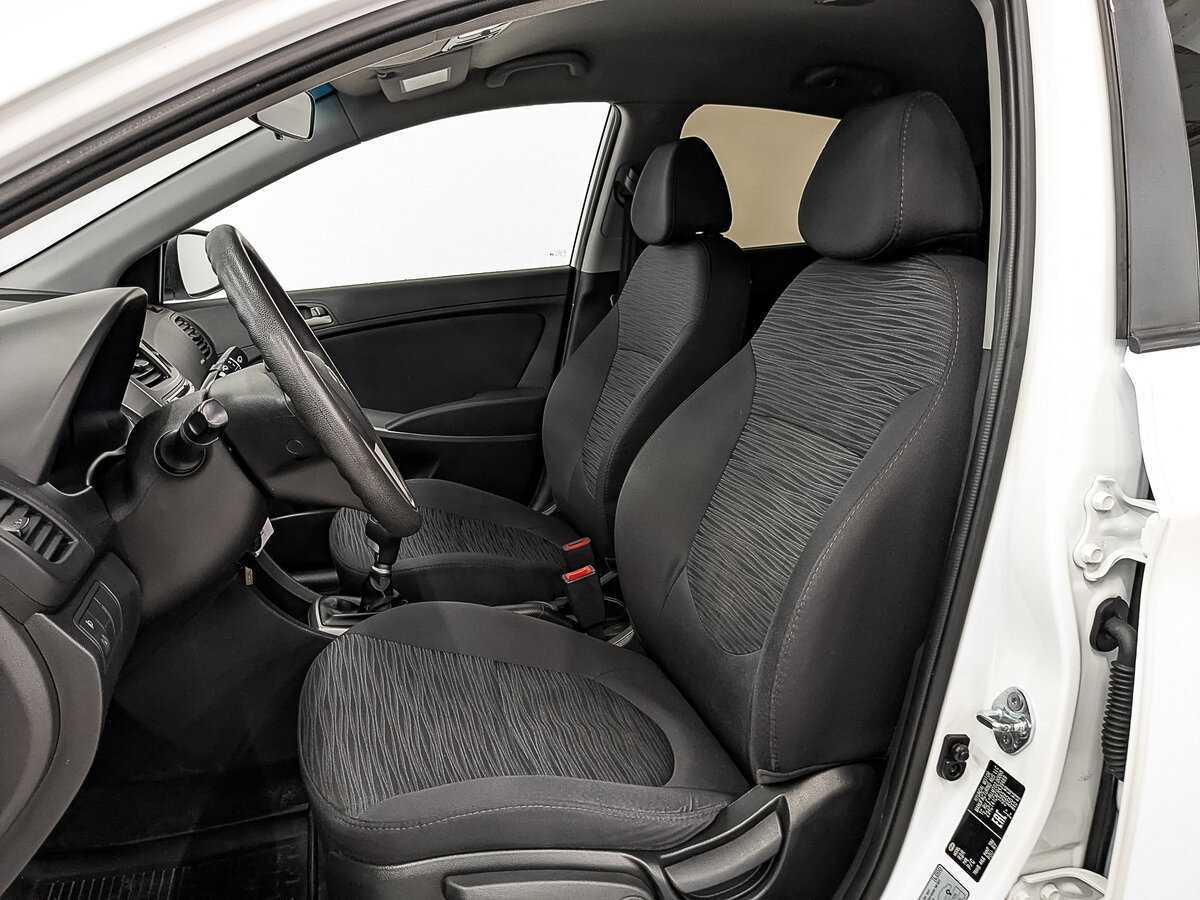 Купить Hyundai Solaris, 2015, 90 379 км.. Фото: #17