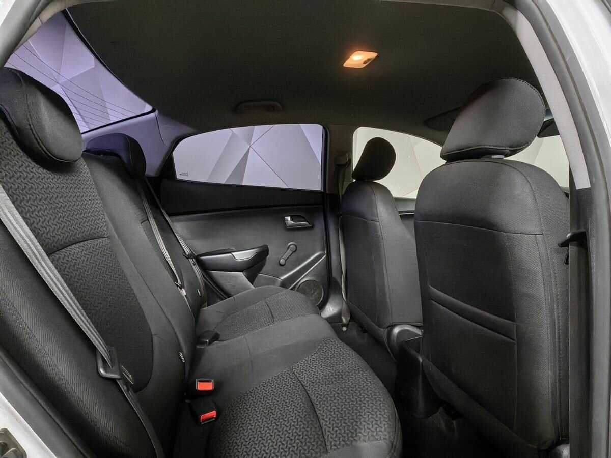 Купить Kia Rio, 2015, 205 719 км.. Фото: #9