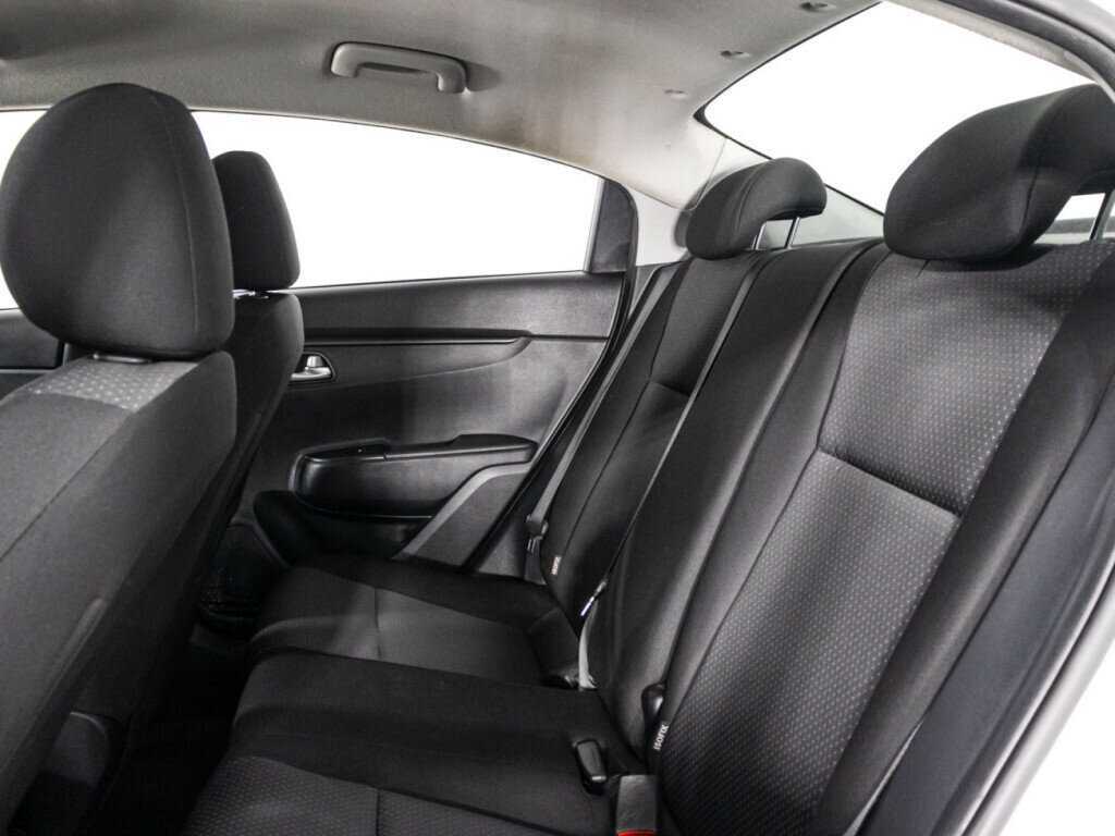 Купить Kia Rio, 2020, 119 129 км.. Фото: #9