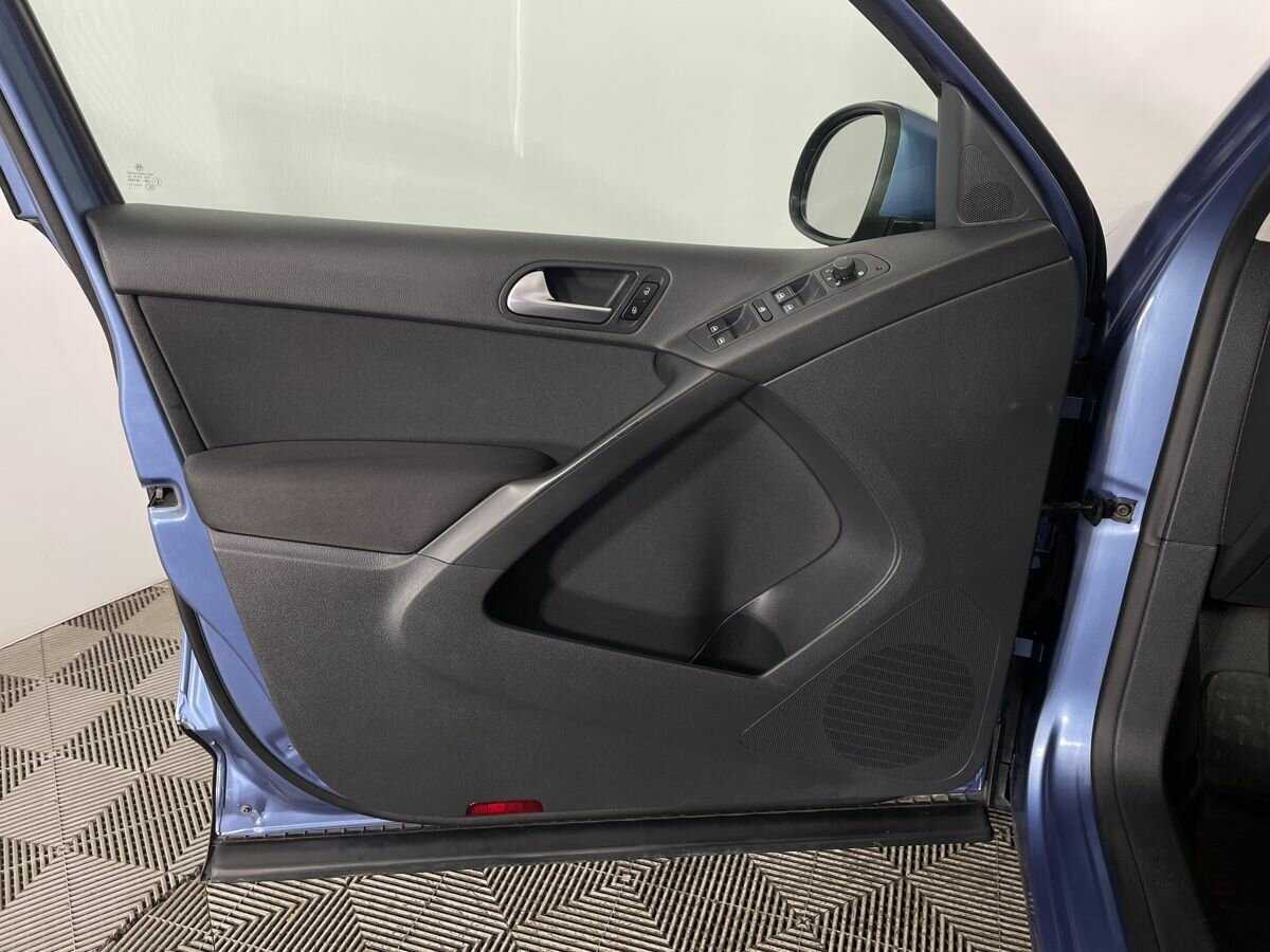 Купить Volkswagen Tiguan, 2012, 144 322 км.. Фото: #7
