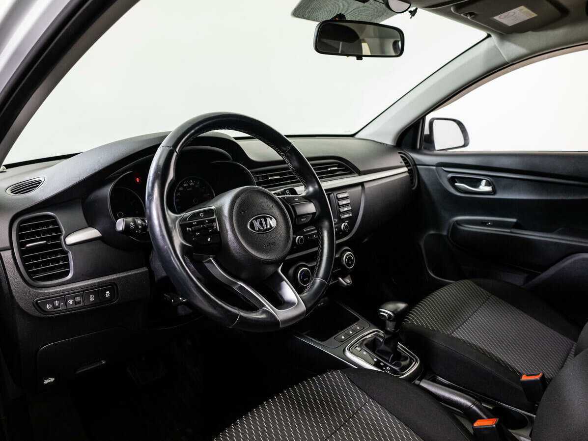 Купить Kia Rio, 2017, 56 574 км.. Фото: #10
