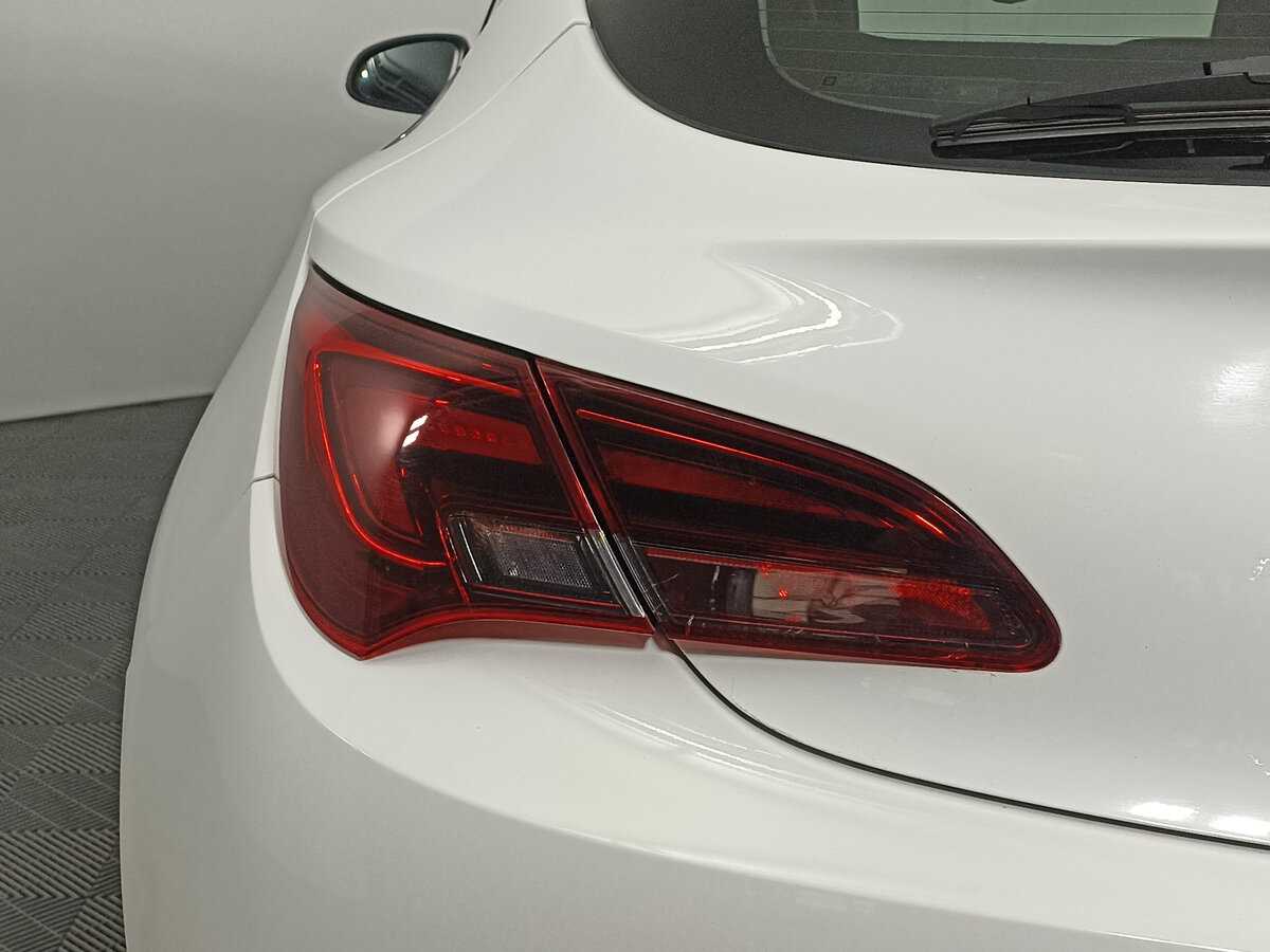 Купить Opel Astra, 2013, 116 229 км.. Фото: #7