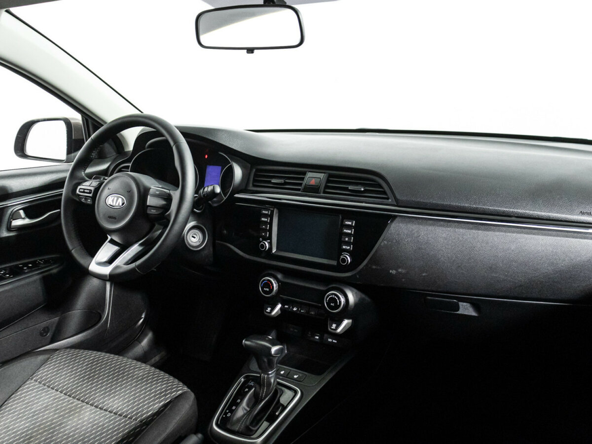 Купить Kia Rio, 2018, 90 300 км.. Фото: #8