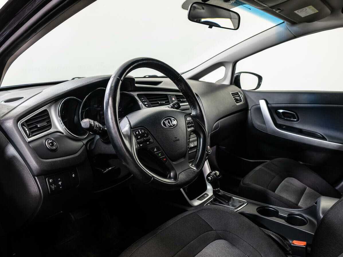 Купить Kia Ceed, 2016, 67 426 км.. Фото: #9